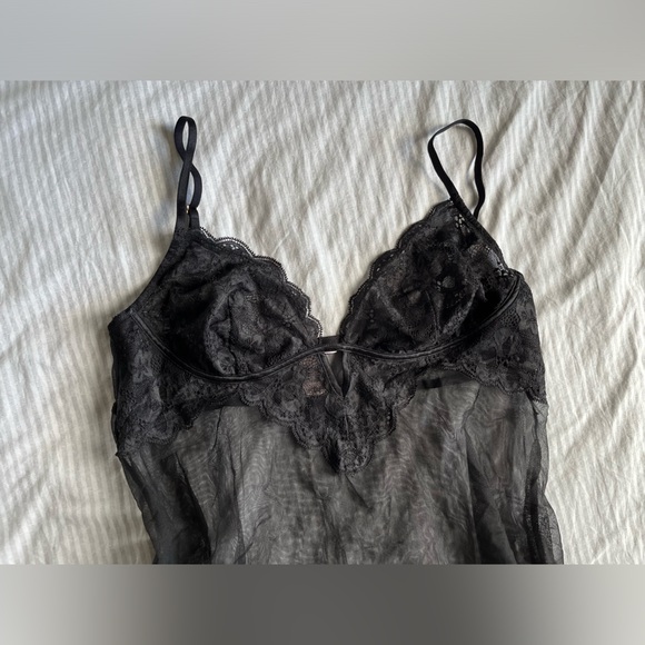 Victoria's Secret babydoll mesh lace slip - Picture 4 of 6